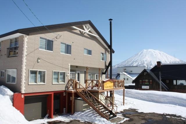 Pension Berg Niseko Eksteriør billede